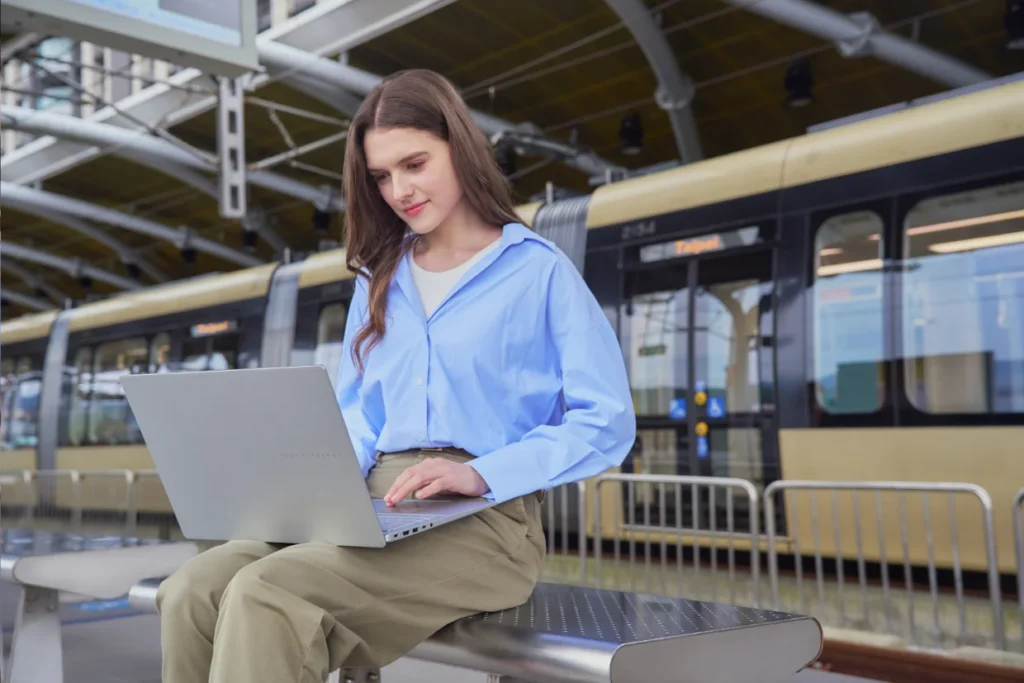 rekomendasi laptop ai 2025 terbaik